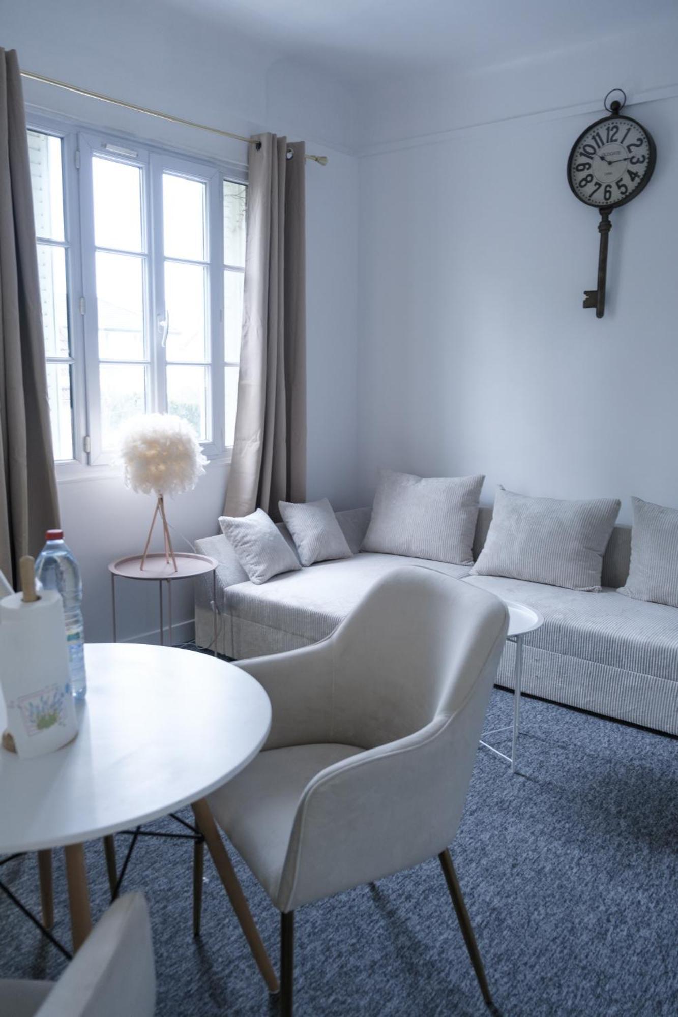 Residence Peace Ле Бурже Екстериор снимка