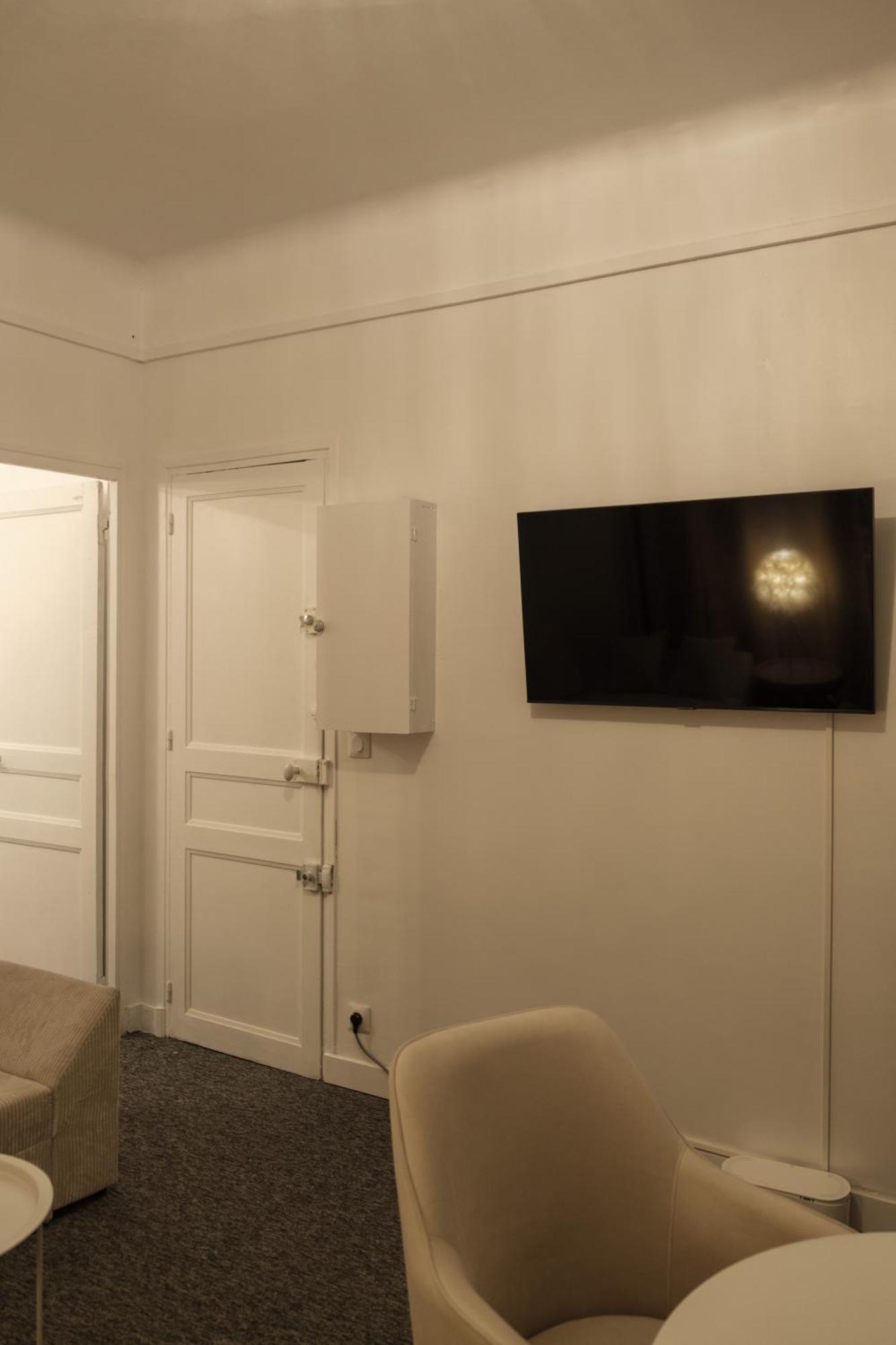 Residence Peace Ле Бурже Екстериор снимка