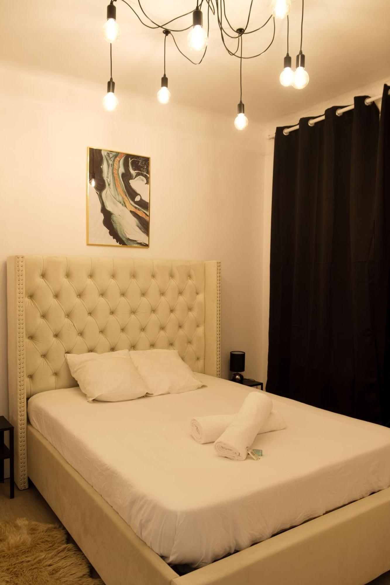 Residence Peace Ле Бурже Екстериор снимка